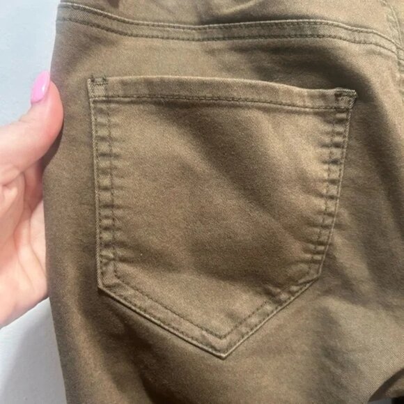 ZARA BASIC Z1975 denim size 8, army green, frayed hem, zipper and button front - Picture 4 of 9